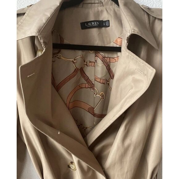 Lauren Ralph Lauren Short Double Breasted Trench Coach in Birch Tan Sz Large - Picture 6 of 6